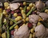A picture of step 2 of Chicken with chorizo, vegetables and orange juice.