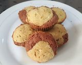 A picture of step 7 of Chocolate vanilla muffins.