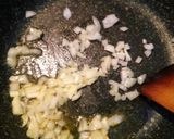 Foto langkah ke 2 dari resep Risotto Stroberi Italia (Risotto alle Fragole).