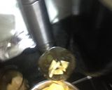 A picture of step 4 of Mango custard shots.