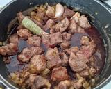 Foto del paso 5 de la receta: Ternera estofada al vino tinto con picada catalana