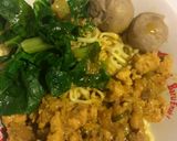 Foto langkah ke 6 dari resep Mie ayam.