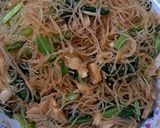 Foto langkah ke 4 dari resep Bihun Jagung Goreng Seafood.