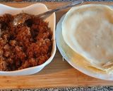Dadar Gulung (Pfannkuchenrolle mit Palmzucker und Kokosfüllung) Rezeptschritt 4 Foto