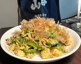 A picture of step 10 of Stir fried bitter melon with bacon and egg in Okinawa style (ゴーヤチャン プルー).
