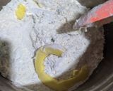 Foto langkah ke 2 dari resep Kue bawang seledri.