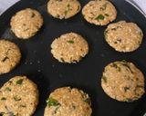 A picture of step 2 of Oats aloo tikki.