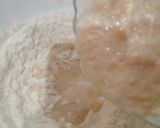 Foto langkah ke 2 dari resep Pizza Sosis Keju.