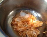 A picture of step 2 of Maskmelon juice.