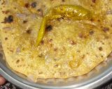 A picture of step 5 of Leftover daal paratha.