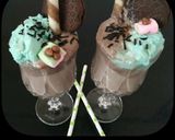 A picture of step 4 of Oreo Monster Smoothie.