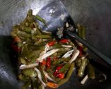 Foto langkah ke 4 dari resep Tumis Genjer Teri.