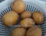 Foto del passaggio 2 della ricetta Insalata di patate e salmone 👩‍🍳❤️