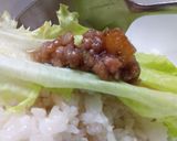 Hình bước làm 2 của món Thịt kho mắm ruốc tóp mỡ