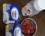 รูปขั้นตอนการทำที่ 1 ของ สตอเบอร์รี่🍓โยเกิร์ต,น้ำผึ้ง - คีโต