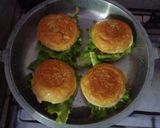 Foto langkah ke 7 dari resep Simple Meat Burger.