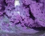 Foto langkah ke 2 dari resep Purple Sweet Potato French Toast.