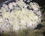 Foto del paso 1 de la receta: Fideos con tomate y pollo