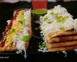 ચીઝ વેજિટેબલ ક્લબ સેન્ડવિચ (Cheese Vegetable Club Sandwich Recipe In Gujarati) રેસીપી સ્ટેપ1ફોટો
