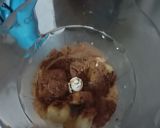 Foto langkah ke 2 dari resep Banana Coffee Smoothie.