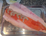 Foto del paso 2 de la receta: Merluza rellena de langostinos y ahumados