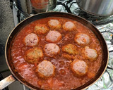 Foto del paso 3 de la receta: Albóndigas de carne en salsa de tomate con mostaccioli
