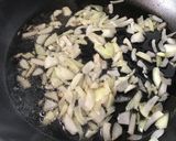 Foto del paso 1 de la receta: Patatas antiguas rehogadas con huevos