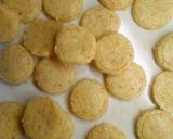 A picture of step 5 of Coconut gullisuwa.