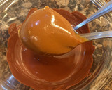 Foto del paso 7 de la receta: Tarta húmeda de dulce de leche y chocolate negro