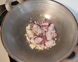 Foto langkah ke 2 dari resep TUMIS CUMI HITAM Simple.