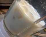A picture of step 2 of Banana 🍌 and dates milk shake 😋.