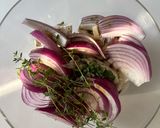 A picture of step 2 of Roasted Chicken with Mushrooms and Red Onions.
