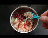 A picture of step 3 of Coconut and peanut chutney.