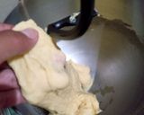 Foto langkah ke 2 dari resep Bread sausage.