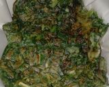 รูปขั้นตอนการทำที่ 5 ของ กุยช่ายทอด |Fried Chinese Chives Pancake