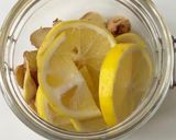 Foto langkah ke 1 dari resep Infused Honey Rhizome.