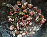 Foto langkah ke 3 dari resep Cumi Masak Hitam.