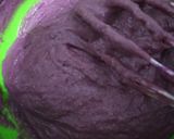 Foto langkah ke 6 dari resep 1080. Bolu Kukus Ubi Ungu (Moho Ubi Ungu).