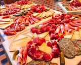 Hình bước làm 4 của món Charcuterie Board - Mâm Đồ Nguội Với Jambon, Phô Mai Và Pa Tê Caillette