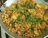 साबुदाण्याची खिचडी (sabudanyachi khichadi recipe in marathi) रेसिपी स्टेप 3 फोटो 