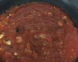 Foto del paso 3 de la receta: Macarrones de remolacha con lenteja roja con salsa tomate y champiñones