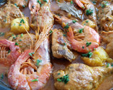 Foto del paso 21 de la receta: Cazuela mar y montaña de pollo, rape y gambas con sofrito de calamar