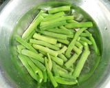 A picture of step 2 of French Beans salad.
