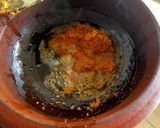 A picture of step 2 of Dum Aloo.