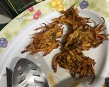 A picture of step 3 of Potato and onion Pakora ❦.