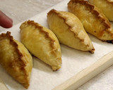 Foto langkah ke 5 dari resep KIBINAI (Lithuanian Meat Pies).