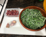 Foto del paso 3 de la receta: Judía verde salteada con ajo y taquitos de jamón