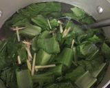 Hình bước làm 5 của món Canh cải xanh với gừng