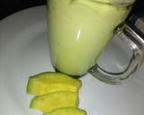 A picture of step 2 of Avocado Smoothy.