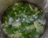 Foto langkah ke 3 dari resep Sayur Bening Kelor Blonceng.